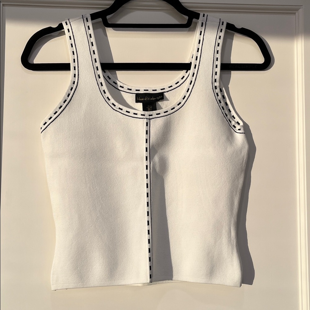 House of Harlow 1960 Tank